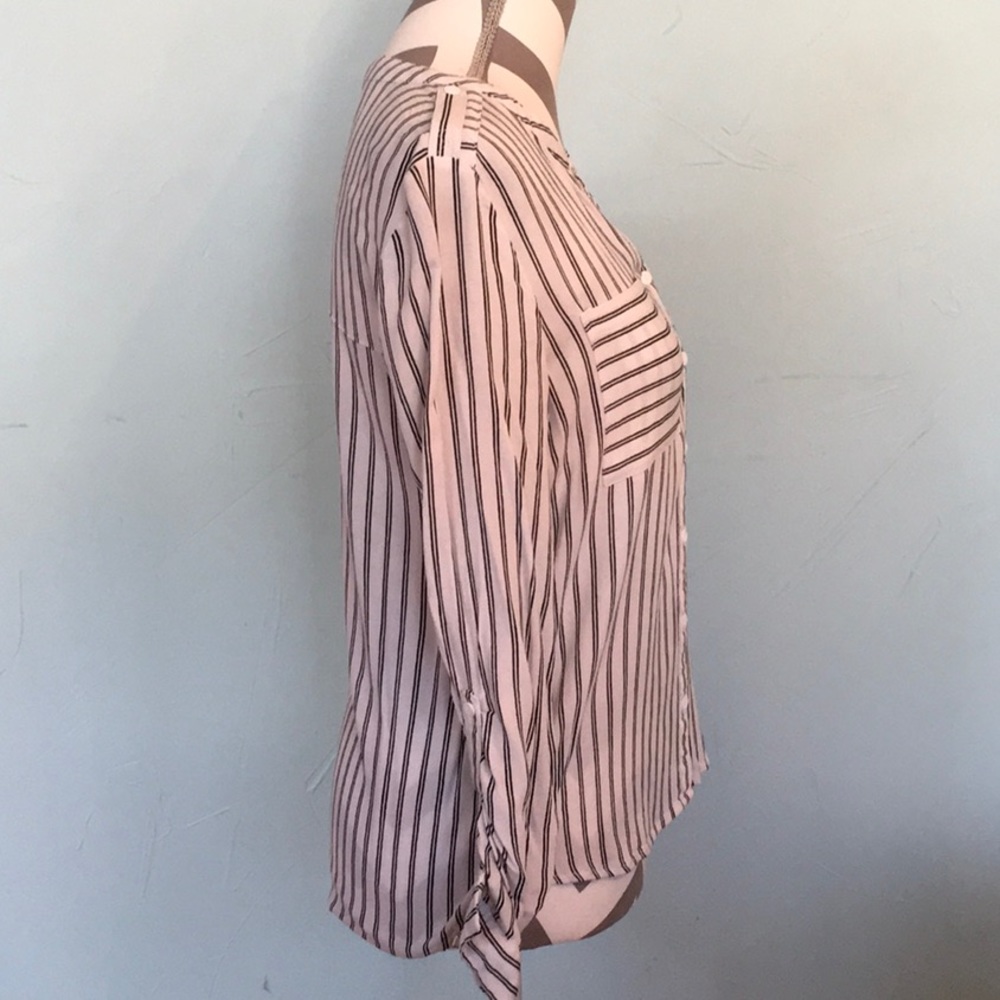 Divided Stripe Button Down Top Sz 8 - image 4